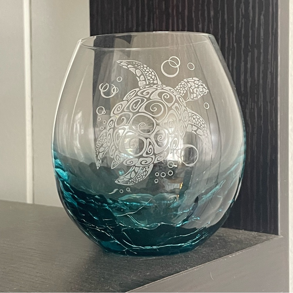 $10 SALE Etched Sea Turtle Stemless Wine Glass Crackled Turquoise Glass Gift